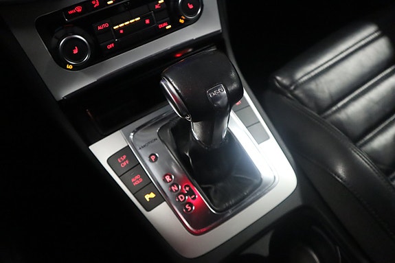 Volkswagen Passat 21 of 22