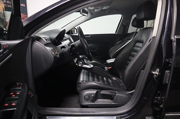 Volkswagen Passat 10 of 22
