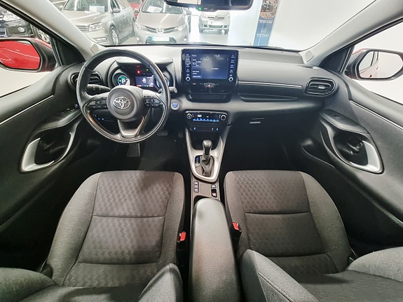 Toyota Yaris 10 of 26