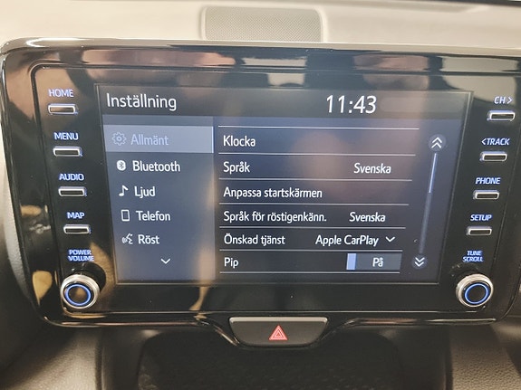 Toyota Yaris 13 of 26