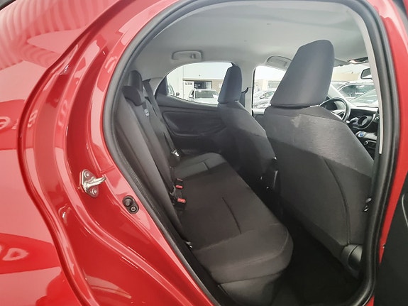 Toyota Yaris 22 of 26