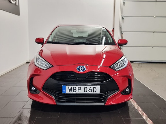 Toyota Yaris 3 of 26
