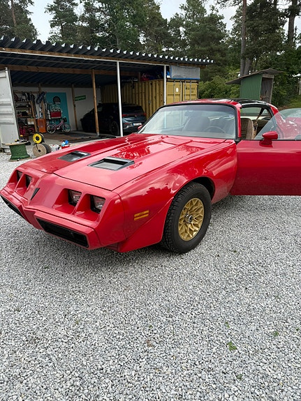 Pontiac Firebird 5 of 5