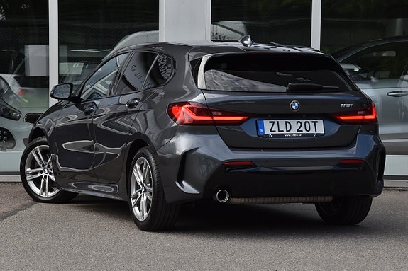 BMW 118i 5 of 5