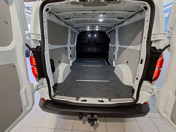 Volkswagen Transporter 6 of 13