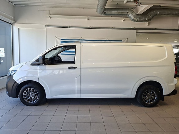 Volkswagen Transporter 2 of 5