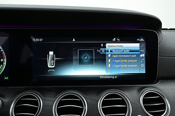 Mercedes-Benz E300 de 18 of 27
