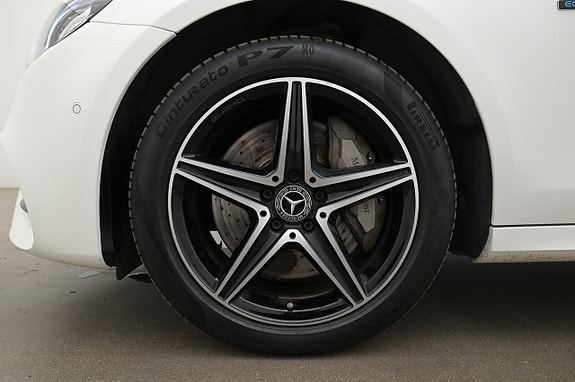 Mercedes-Benz E300 de 27 of 27