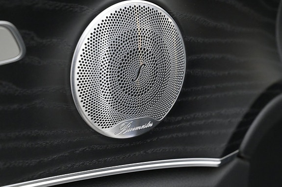 Mercedes-Benz E300 de 13 of 27
