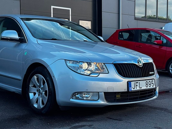 Skoda Superb 4 of 5