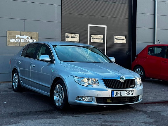 Skoda Superb 3 of 5