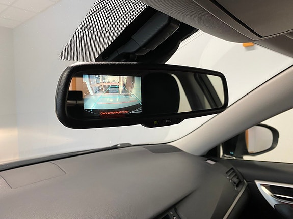 Lexus CT200h 12 of 16