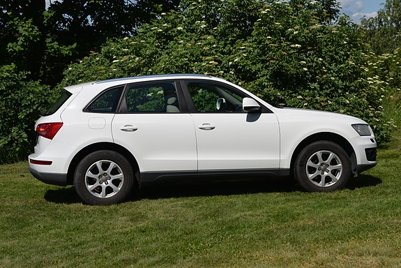 Audi Q5 2 of 5