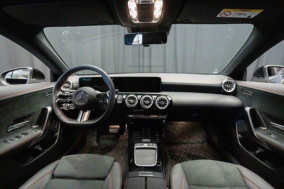 Mercedes-Benz CLA250 e 12 of 21
