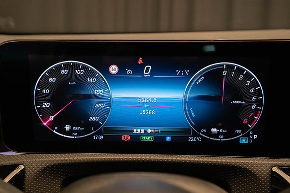 Mercedes-Benz CLA250 e 18 of 21
