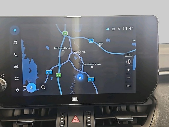 Toyota RAV4 Plug-in Hybrid 16 of 19