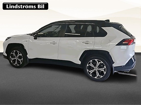 Toyota RAV4 Plug-in Hybrid 6 of 19