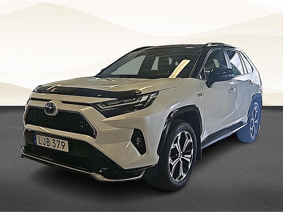 Toyota RAV4 Plug-in Hybrid 19 of 19