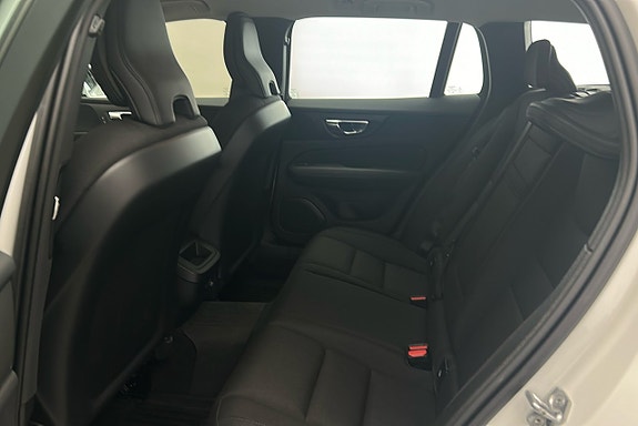 Volvo V60 13 of 26