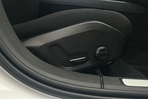Volvo V60 16 of 26