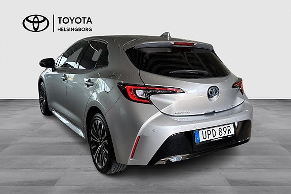 Toyota Corolla 4 of 5