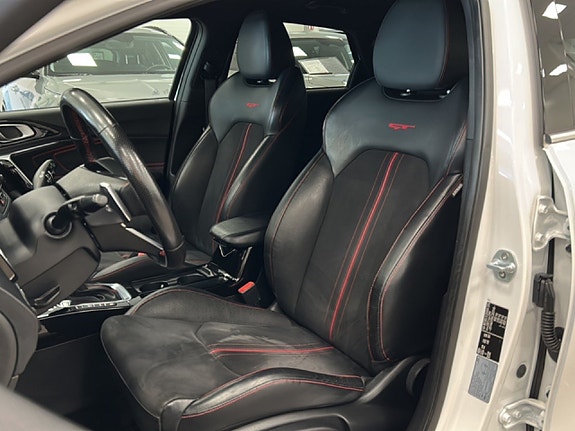 Kia ProCeed 10 of 22
