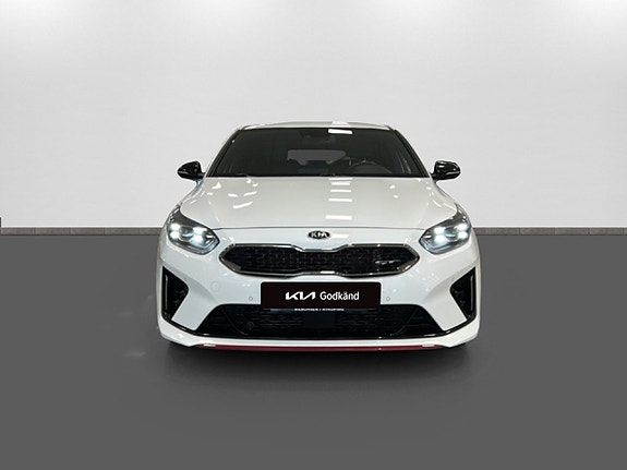 Kia ProCeed 2 of 5