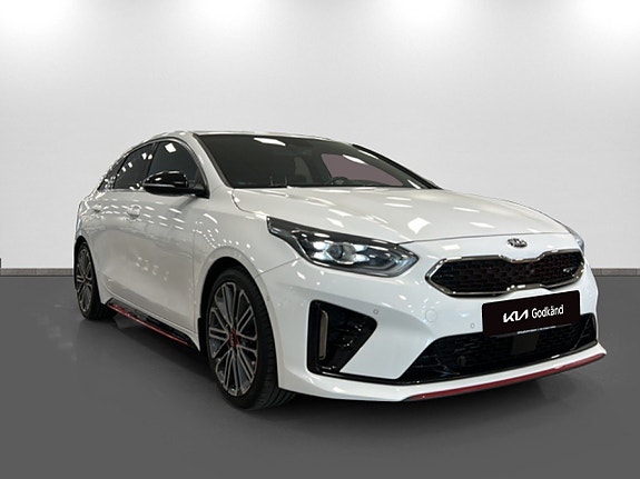 Kia ProCeed 3 of 5