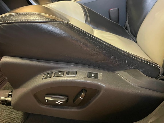 Volvo XC60 19 of 19