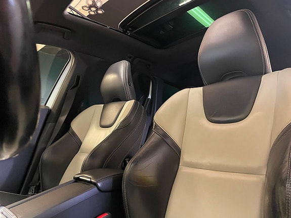 Volvo XC60 7 of 19