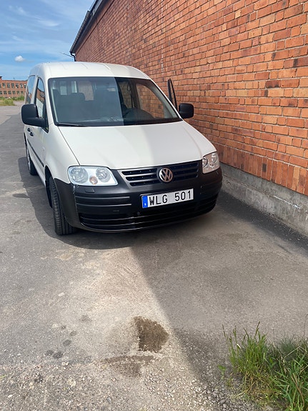 Volkswagen Caddy 2 of 5
