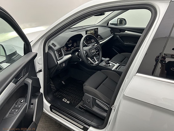 Audi Q5 8 of 14