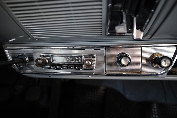 Ford Zephyr 14 of 22