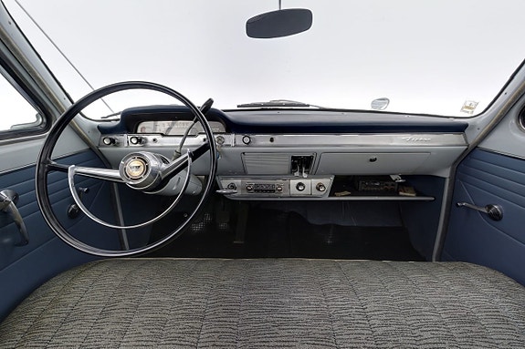 Ford Zephyr 8 of 22