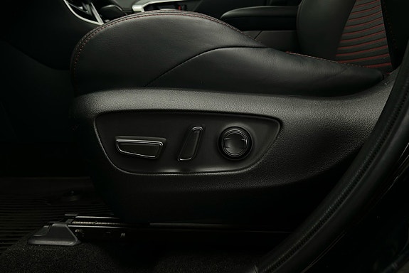 Toyota RAV4 Plug-in Hybrid 17 of 26