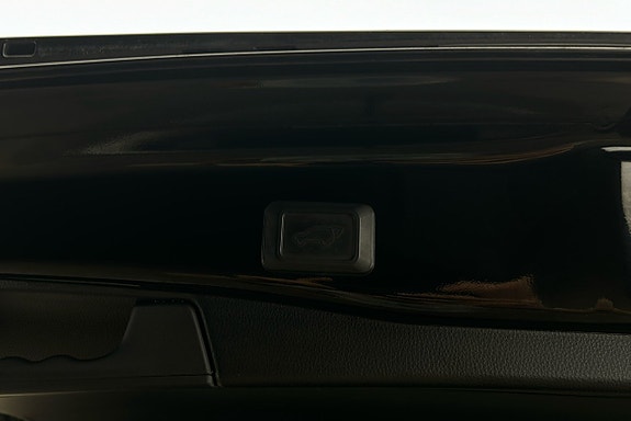 Toyota RAV4 Plug-in Hybrid 15 of 26