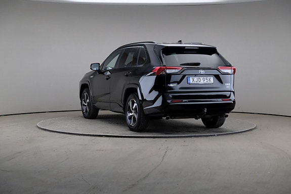 Toyota RAV4 Plug-in Hybrid 2 of 26