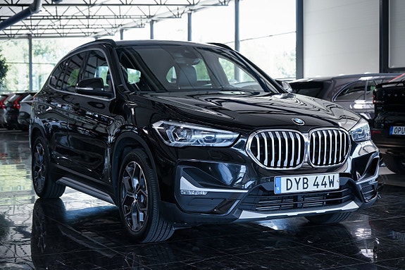 BMW X1 2 of 5