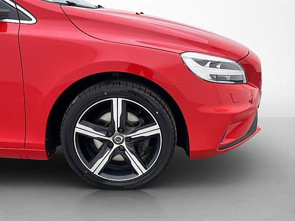 Volvo V40 30 of 30