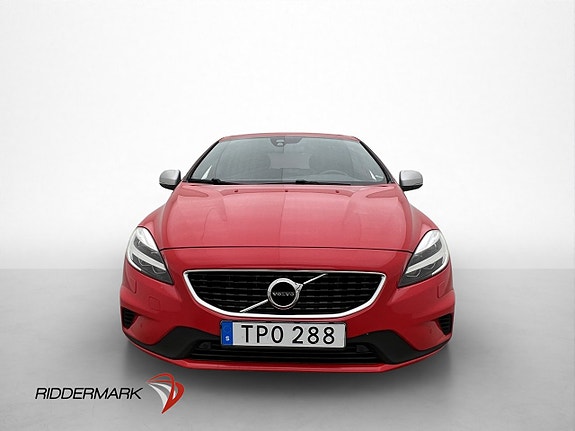 Volvo V40 2 of 5