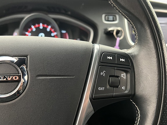 Volvo V40 17 of 30