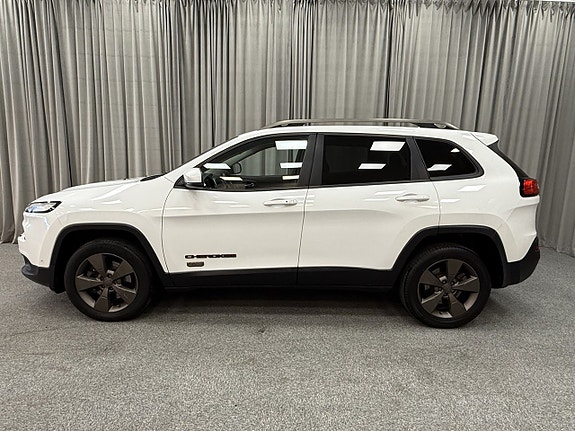Jeep Cherokee 2 of 16