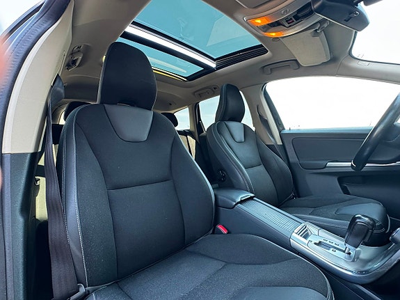 Volvo XC60 27 of 30