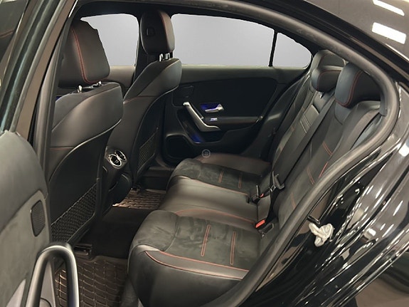 Mercedes-Benz A200 10 of 22