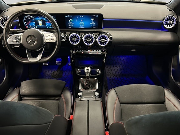 Mercedes-Benz A200 8 of 22