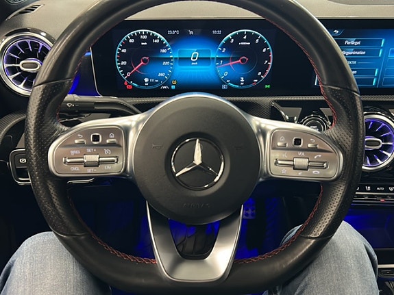 Mercedes-Benz A200 12 of 22