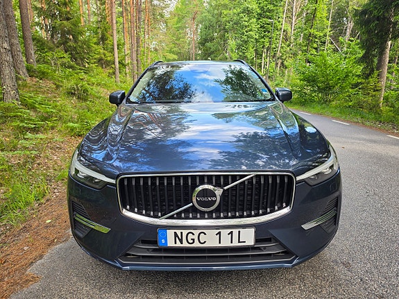 Volvo XC60 3 of 5