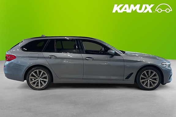 BMW 520 2 of 5