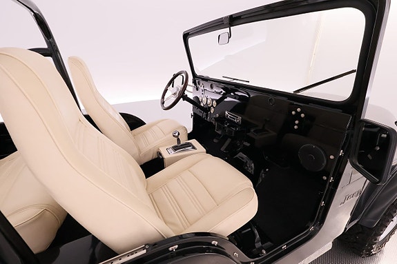 Jeep CJ5 13 of 30