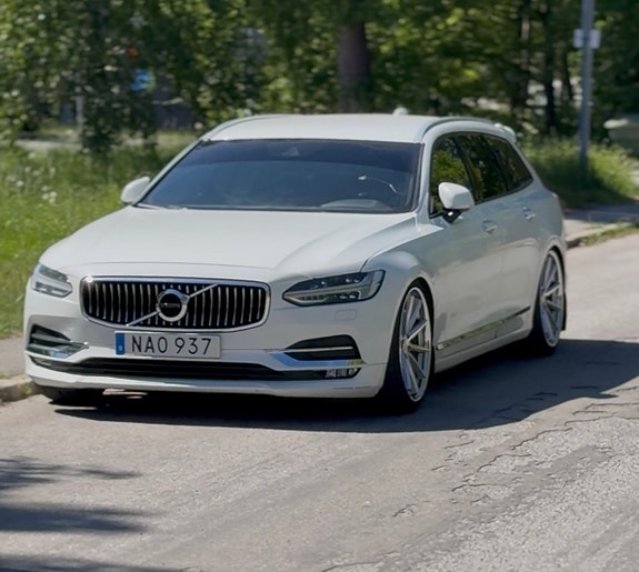 Volvo V90 10 of 12